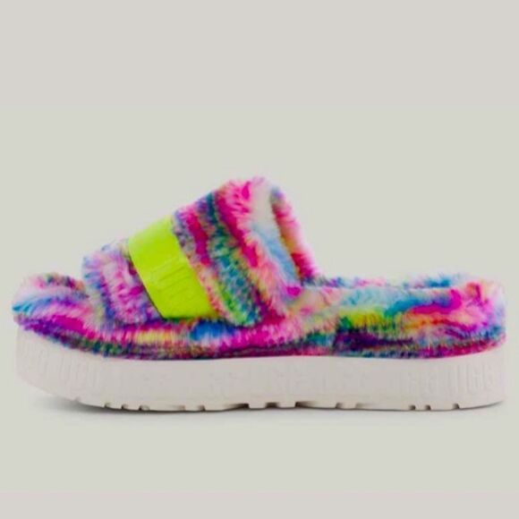 UGG Slippers NEW Fluffita Fur Platform Rainbow Pixelate Flatform Multicolor 6 - Picture 2 of 8